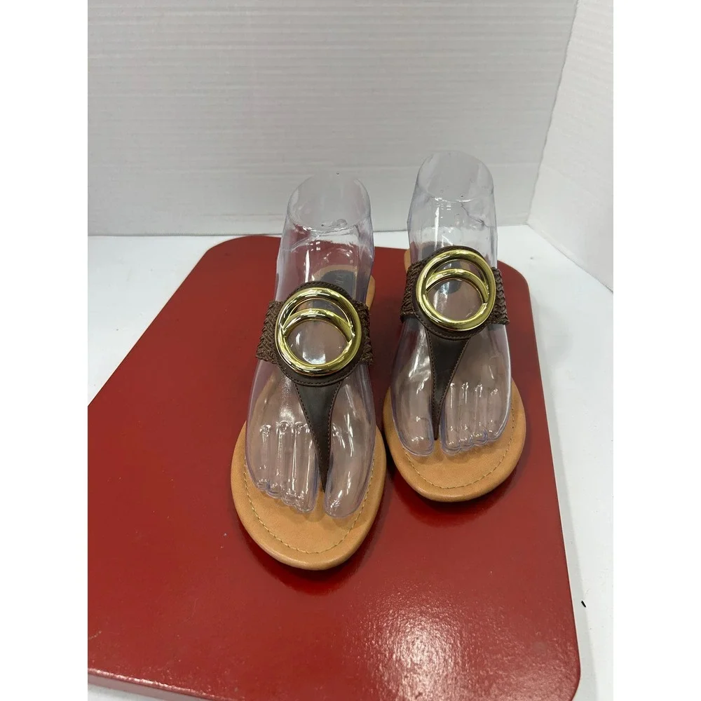 St. John's Bay Woven Wedge Sandals 10 Brown Gold Ring Boho Summer Classic